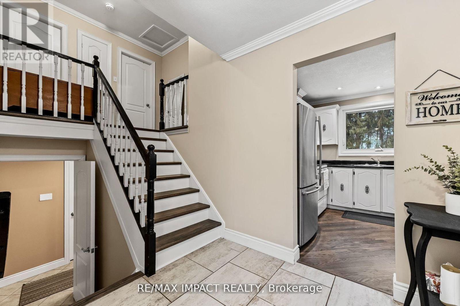 1158 Weller Street, Peterborough (Monaghan Ward 2), Ontario  K9J 7M8 - Photo 14 - X12649636