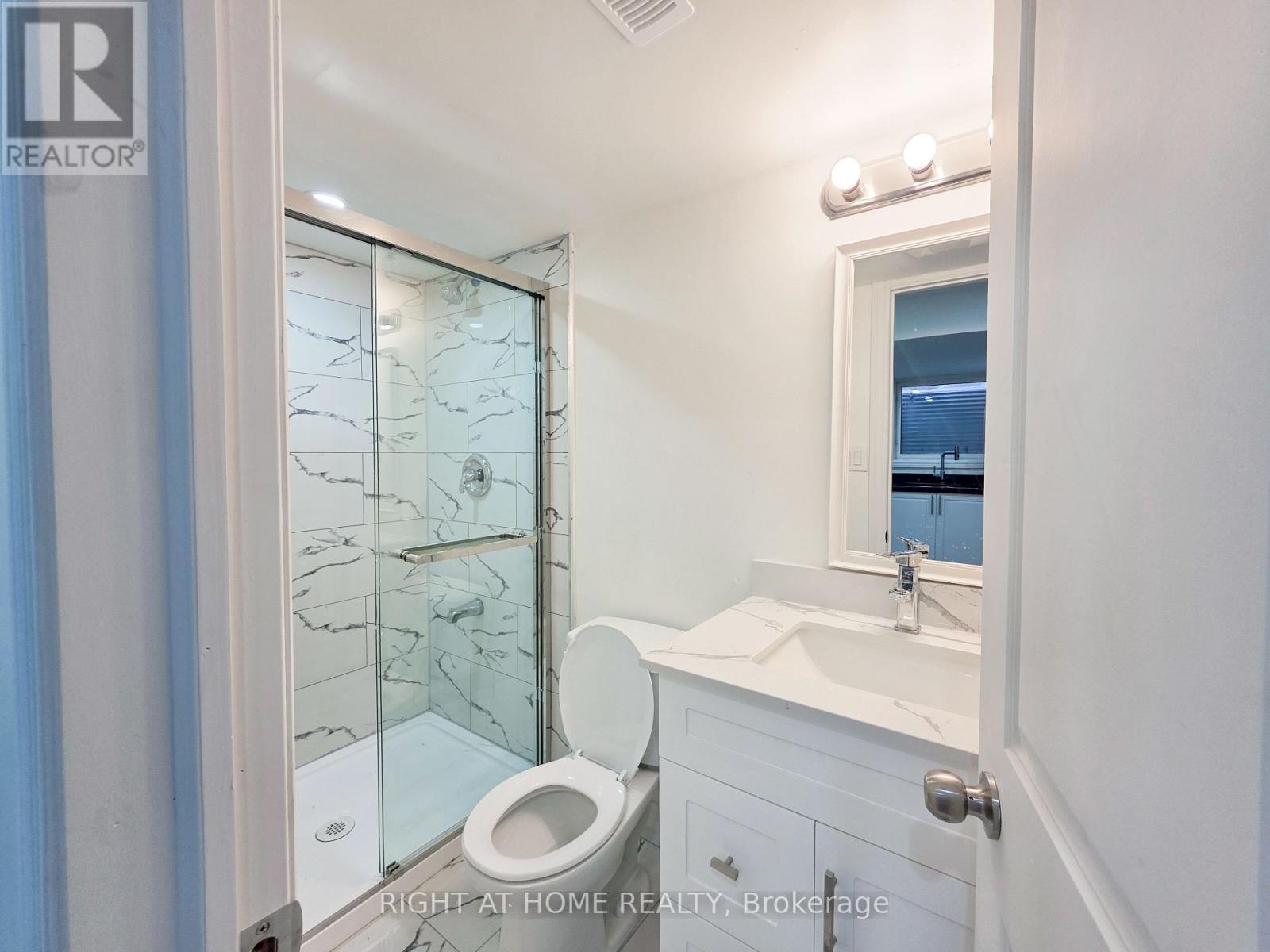 Lower - 948 Broadway Boulevard, Peterborough (Northcrest Ward 5), Ontario  K9H 0G8 - Photo 13 - X12649702