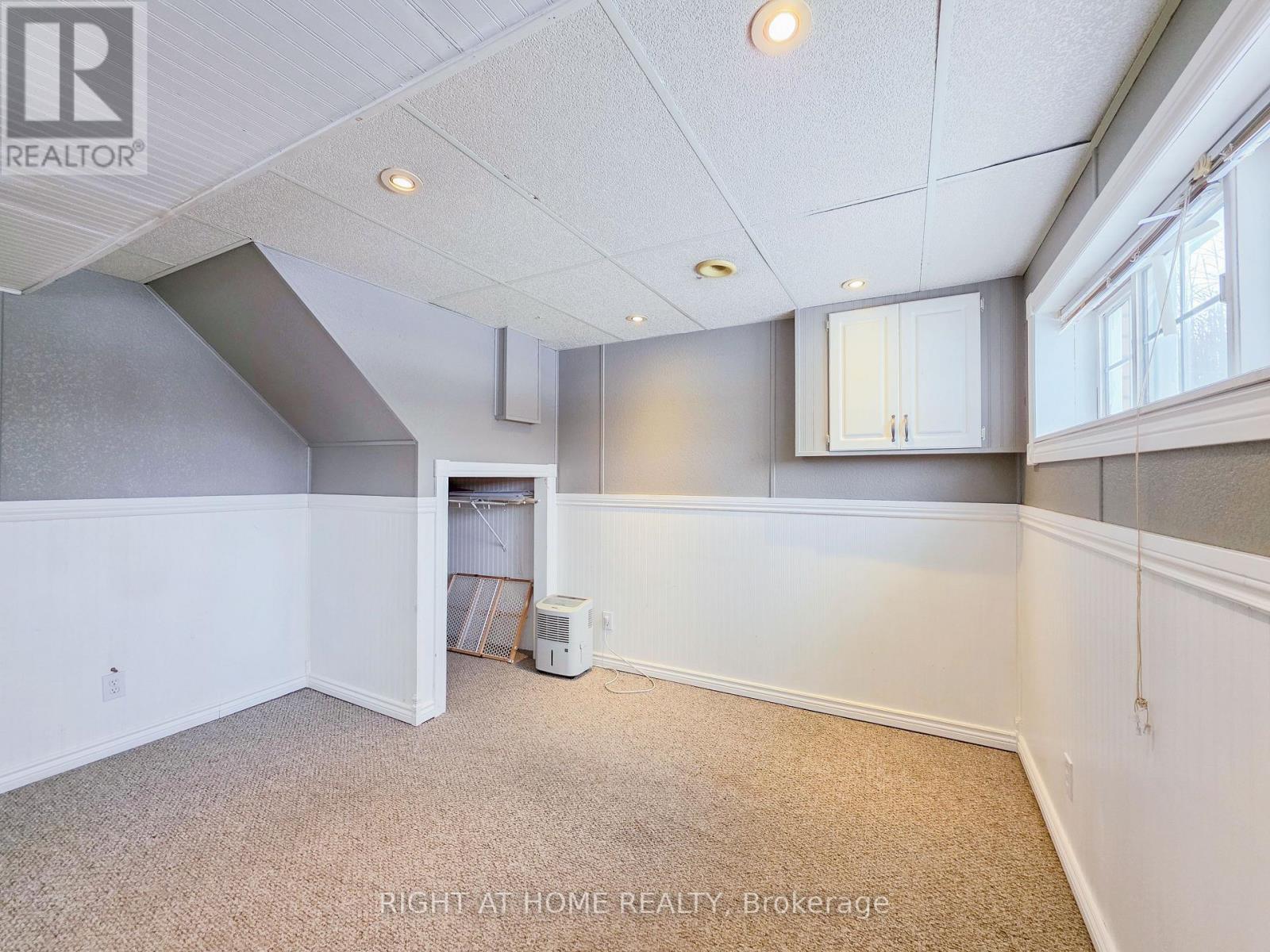 Lower - 168 Towerhill Road, Peterborough (Northcrest Ward 5), Ontario  K9H 7M8 - Photo 7 - X12649704