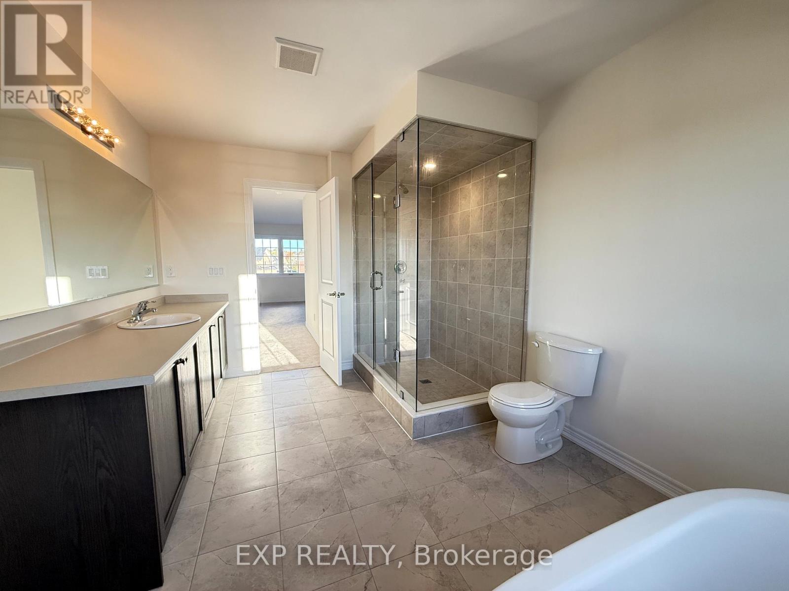 1 Larissa Park Drive, Quinte West (Murray Ward), Ontario  K0L 1L0 - Photo 12 - X12453907