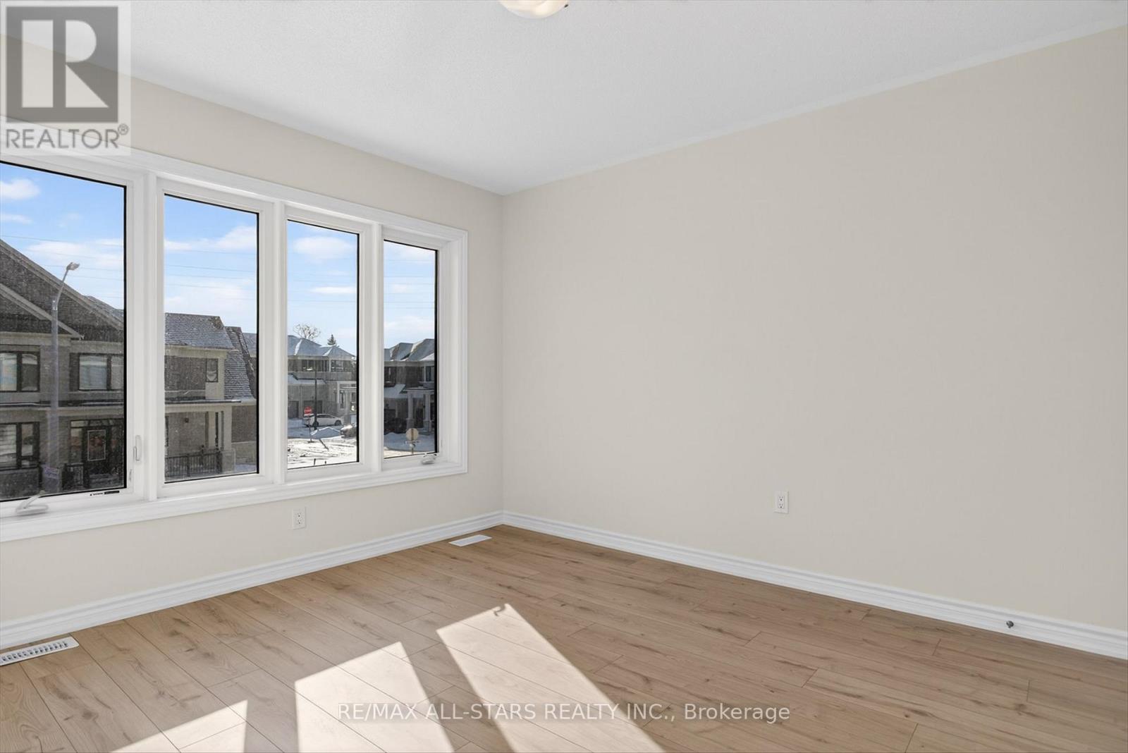 164 Alcorn Drive, Kawartha Lakes (Lindsay), Ontario  K9V 0T2 - Photo 28 - X12651466