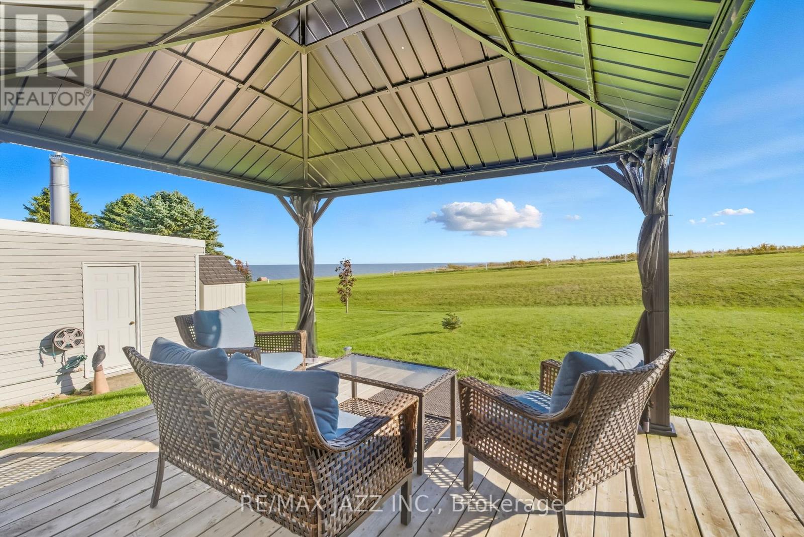 15 Bluffs Road, Clarington (Bowmanville), Ontario  L1B 1A3 - Photo 37 - E12652248