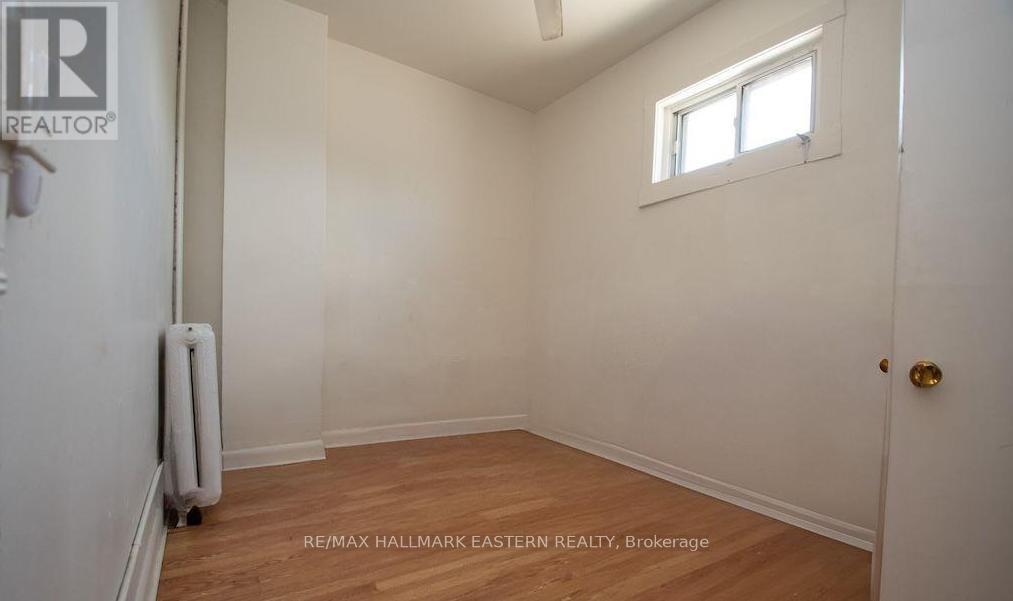 197 Hunter Street W, Peterborough (Town Ward 3), Ontario  K9H 2L1 - Photo 21 - X12652242