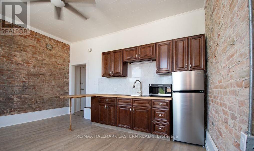 197 Hunter Street W, Peterborough (Town Ward 3), Ontario  K9H 2L1 - Photo 29 - X12652242