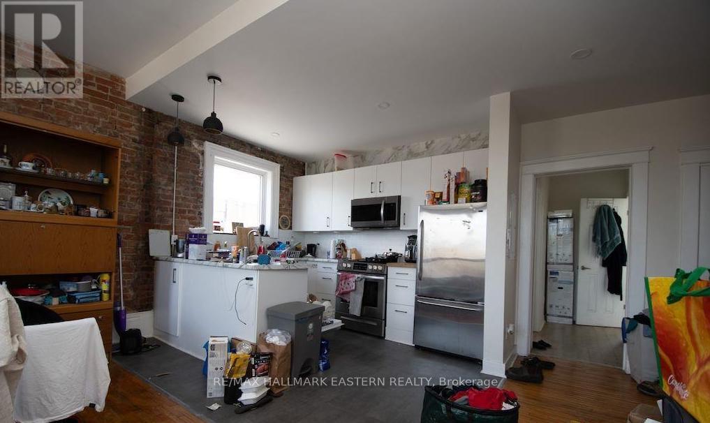 197 Hunter Street W, Peterborough (Town Ward 3), Ontario  K9H 2L1 - Photo 38 - X12652242