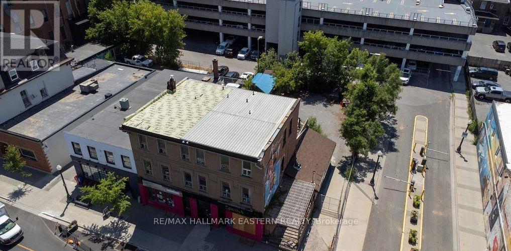 197 Hunter Street W, Peterborough (Town Ward 3), Ontario  K9H 2L1 - Photo 4 - X12652242