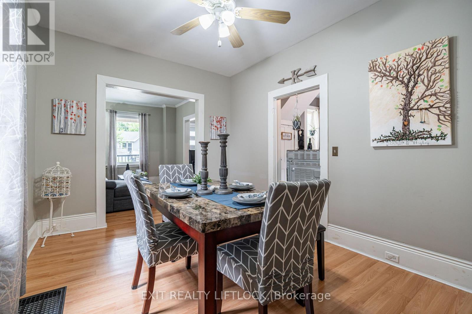 468 Cambridge Street, Peterborough (Town Ward 3), Ontario  K9H 4T3 - Photo 10 - X12652734