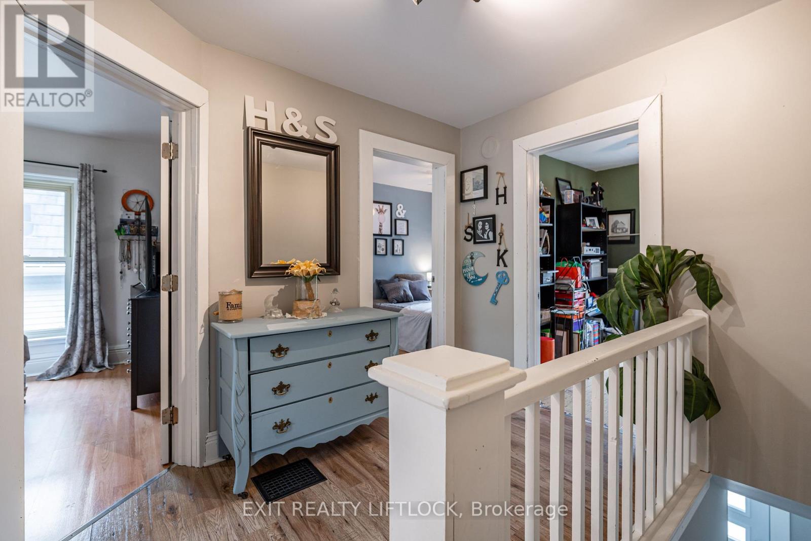 468 Cambridge Street, Peterborough (Town Ward 3), Ontario  K9H 4T3 - Photo 13 - X12652734