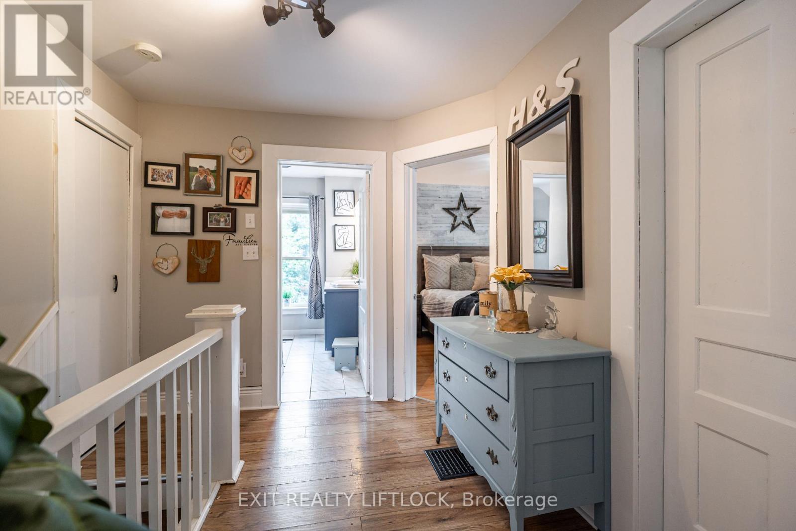 468 Cambridge Street, Peterborough (Town Ward 3), Ontario  K9H 4T3 - Photo 19 - X12652734