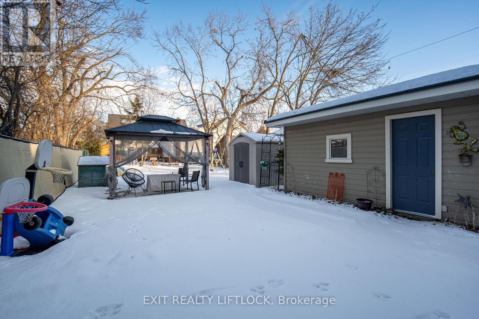 468 Cambridge Street, Peterborough (Town Ward 3), Ontario  K9H 4T3 - Photo 28 - X12652734