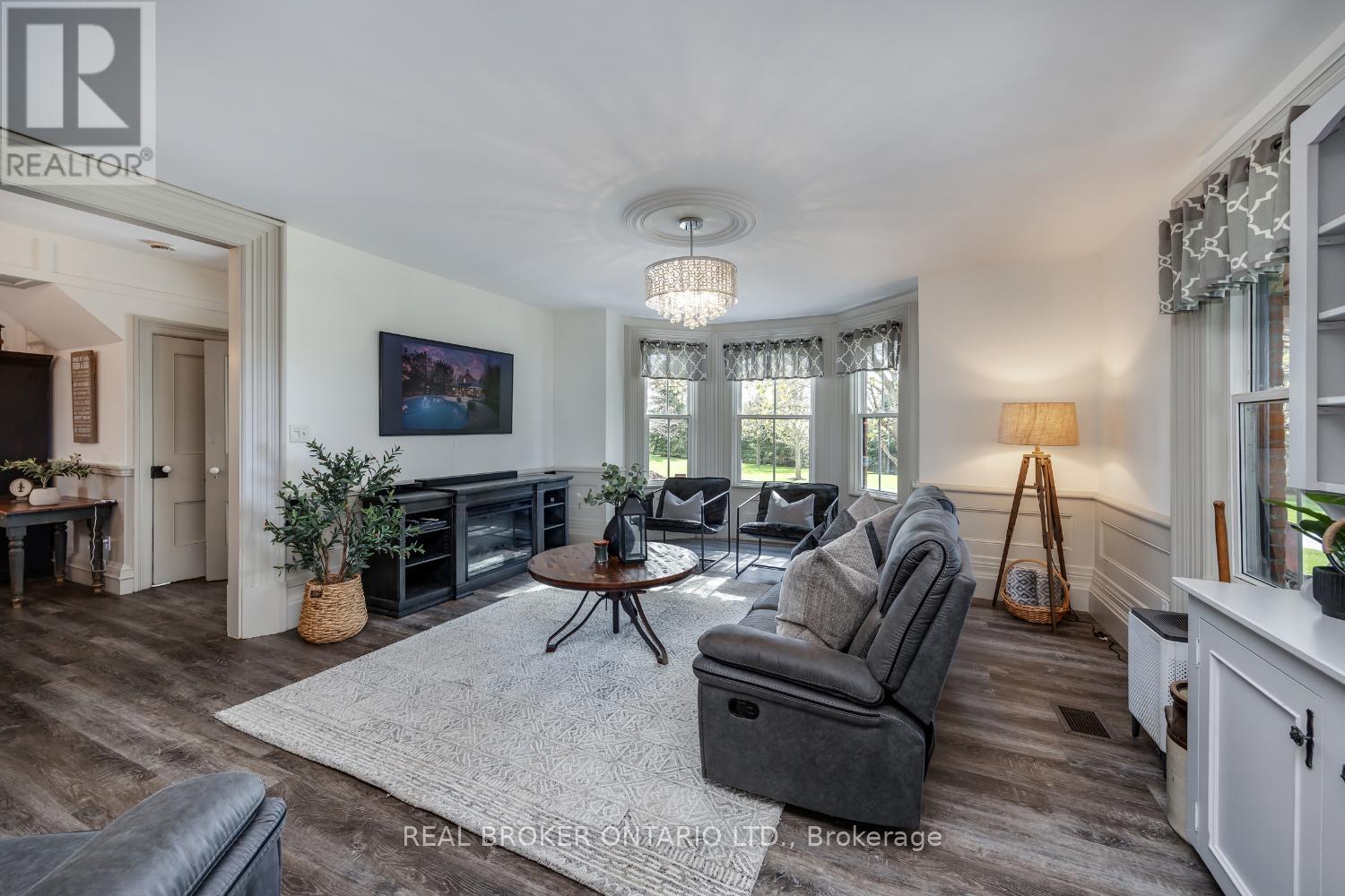 832 Highway 7a, Kawartha Lakes (Manvers), Ontario  L0A 1A0 - Photo 14 - X12654384