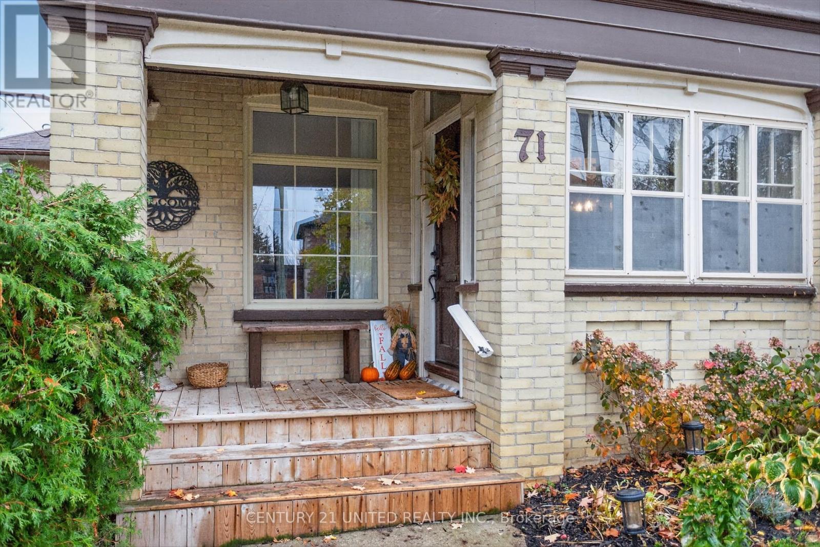 71 Bond Street W, Kawartha Lakes (Lindsay), Ontario  K9V 3R5 - Photo 3 - X12655636