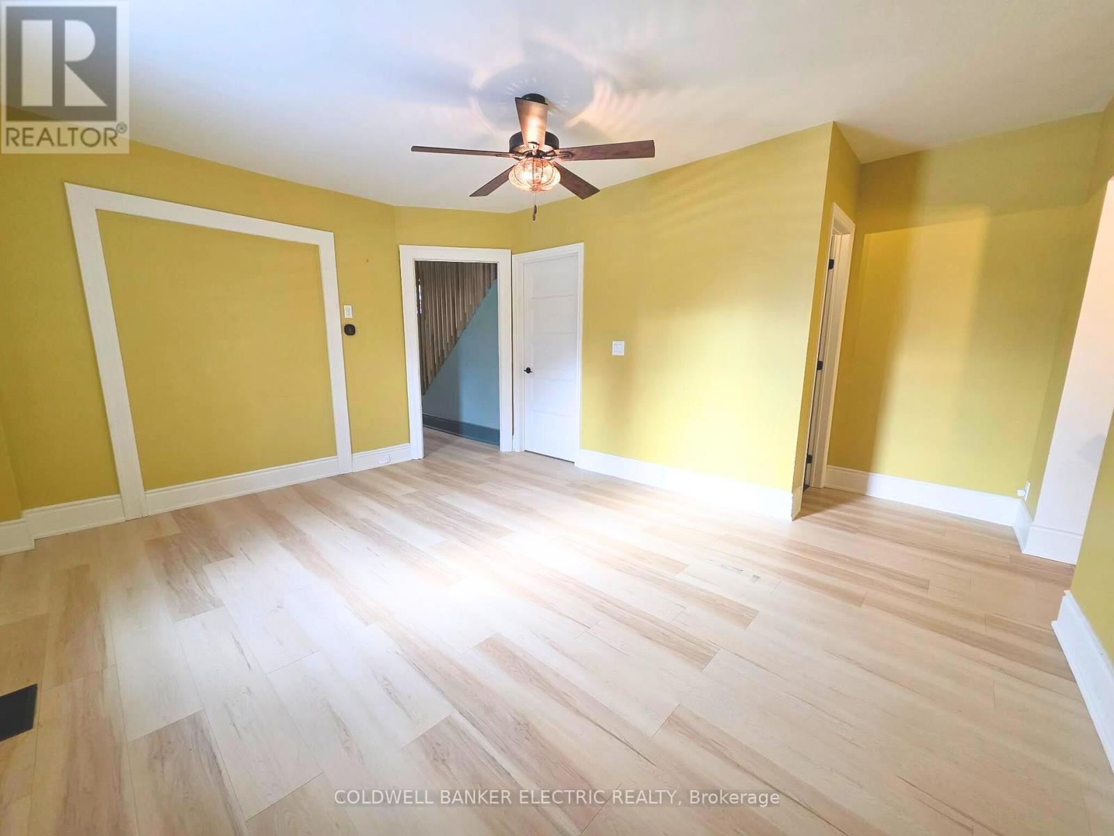 220 Rogers Street, Peterborough (Ashburnham Ward 4), Ontario  K9H 1W3 - Photo 12 - X12655638