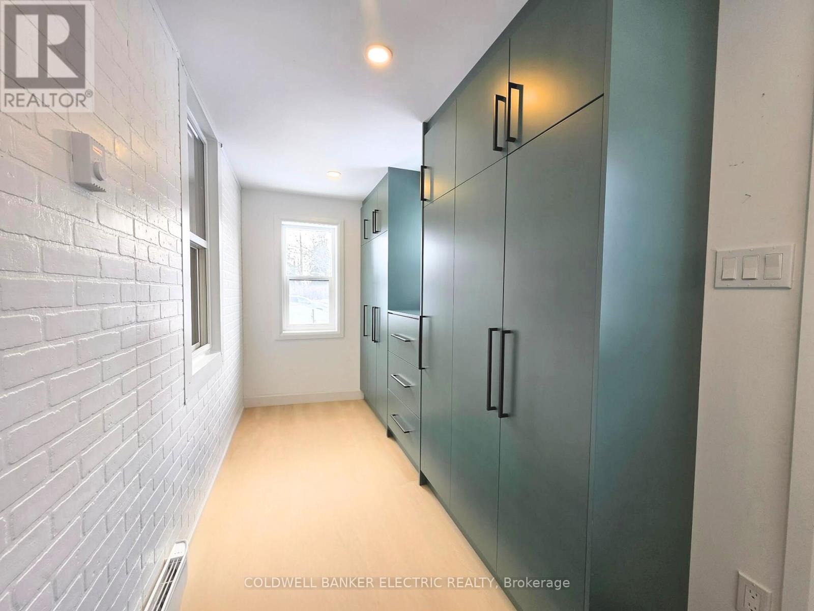 220 Rogers Street, Peterborough (Ashburnham Ward 4), Ontario  K9H 1W3 - Photo 22 - X12655638