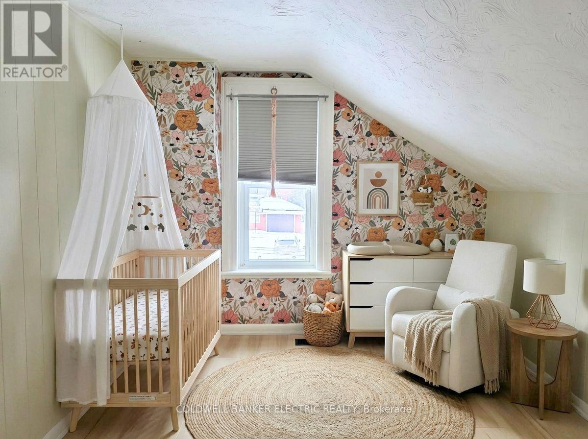 220 Rogers Street, Peterborough (Ashburnham Ward 4), Ontario  K9H 1W3 - Photo 28 - X12655638