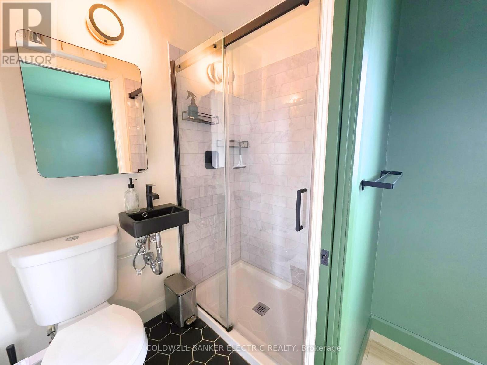 220 Rogers Street, Peterborough (Ashburnham Ward 4), Ontario  K9H 1W3 - Photo 36 - X12655638