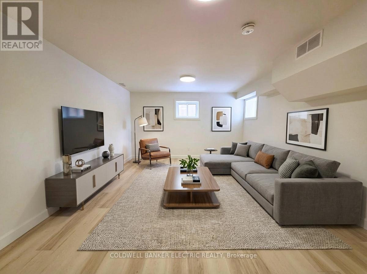 220 Rogers Street, Peterborough (Ashburnham Ward 4), Ontario  K9H 1W3 - Photo 6 - X12655638