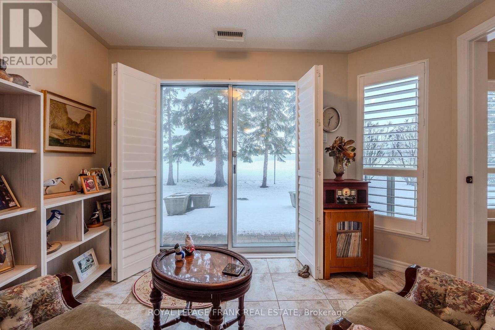 110 - 3 Heritage Way, Kawartha Lakes (Lindsay), Ontario  K9V 5Z1 - Photo 25 - X12655792