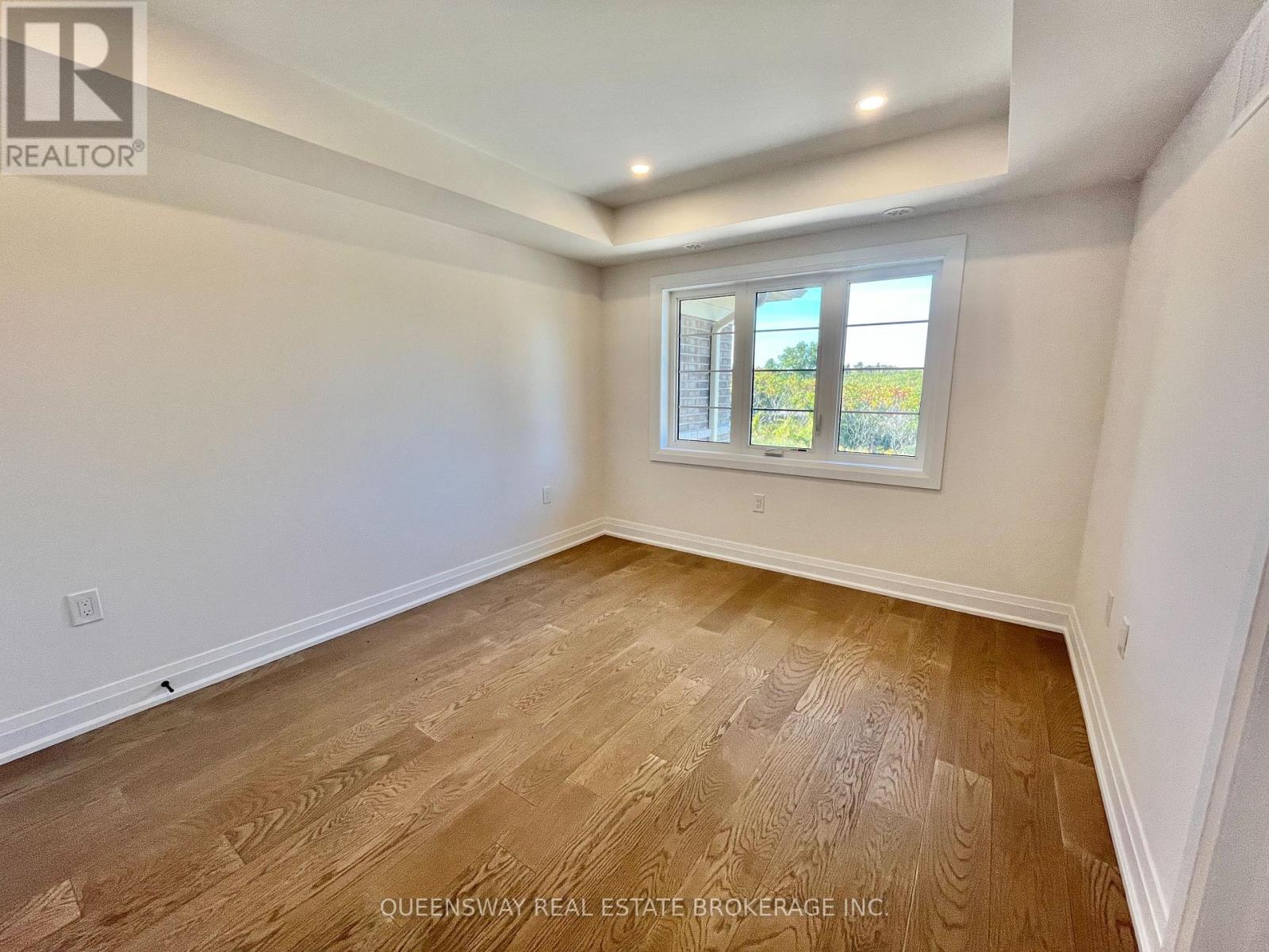 83 Marret Lane, Clarington (Newcastle), Ontario  L1B 1J2 - Photo 9 - E12655866