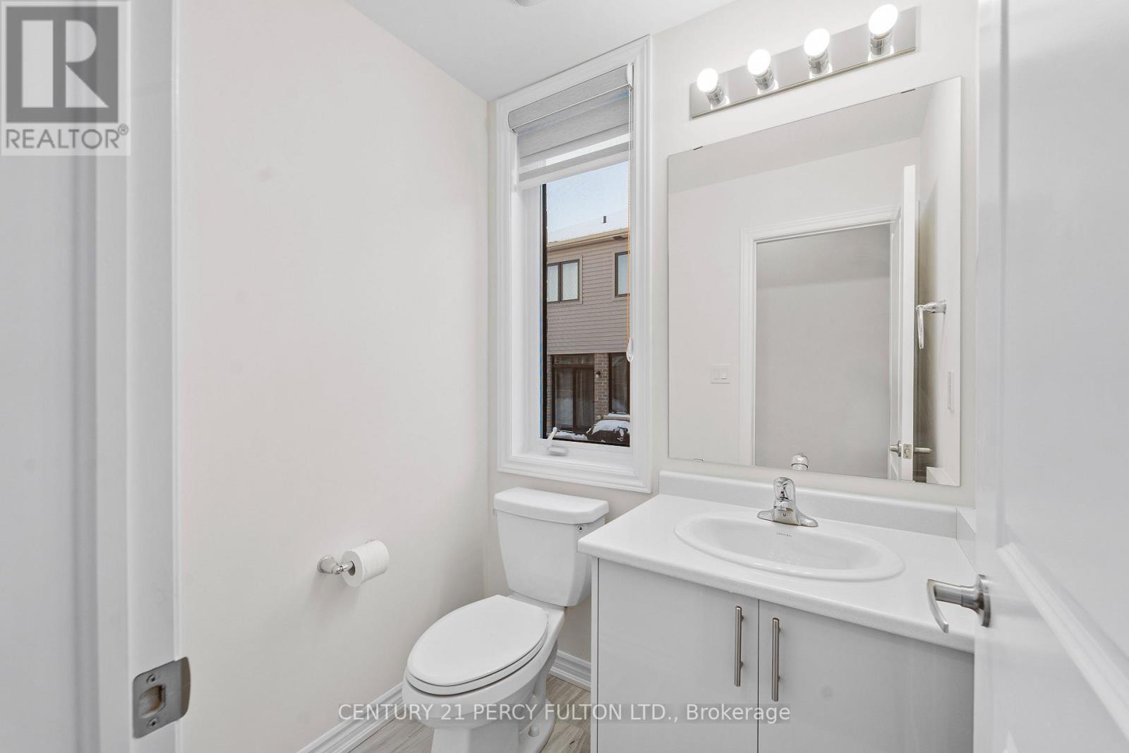 Lindsay  & Eglington - 50 Hickey Lane E, Kawartha Lakes (Lindsay), Ontario  K9V 5V7 - Photo 5 - X12656370