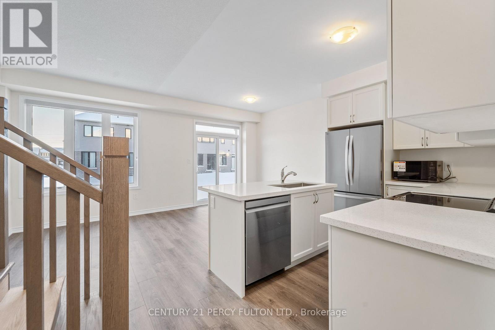 Lindsay  & Eglington - 50 Hickey Lane E, Kawartha Lakes (Lindsay), Ontario  K9V 5V7 - Photo 9 - X12656370