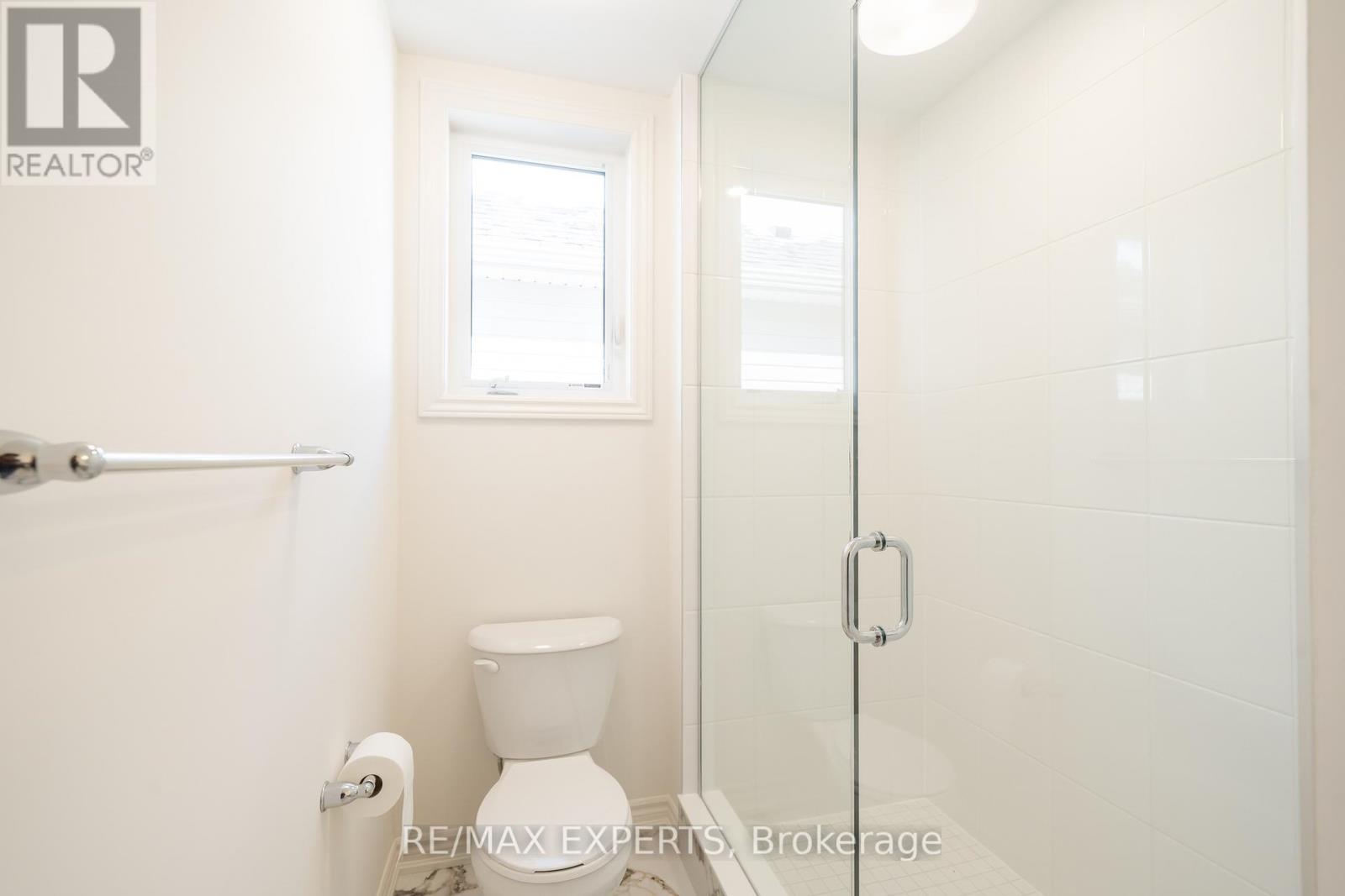 #2nd Flr - 54 Debois Street, Kawartha Lakes (Lindsay), Ontario  K9V 0S5 - Photo 17 - X12656446