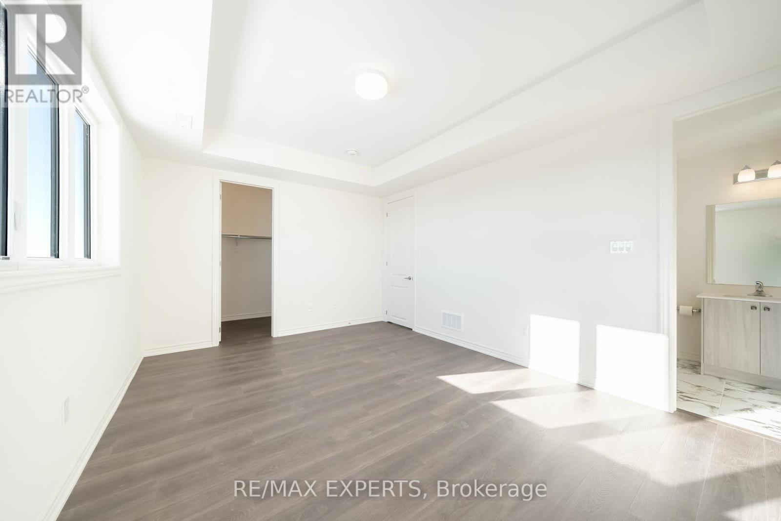 #2nd Flr - 54 Debois Street, Kawartha Lakes (Lindsay), Ontario  K9V 0S5 - Photo 24 - X12656446