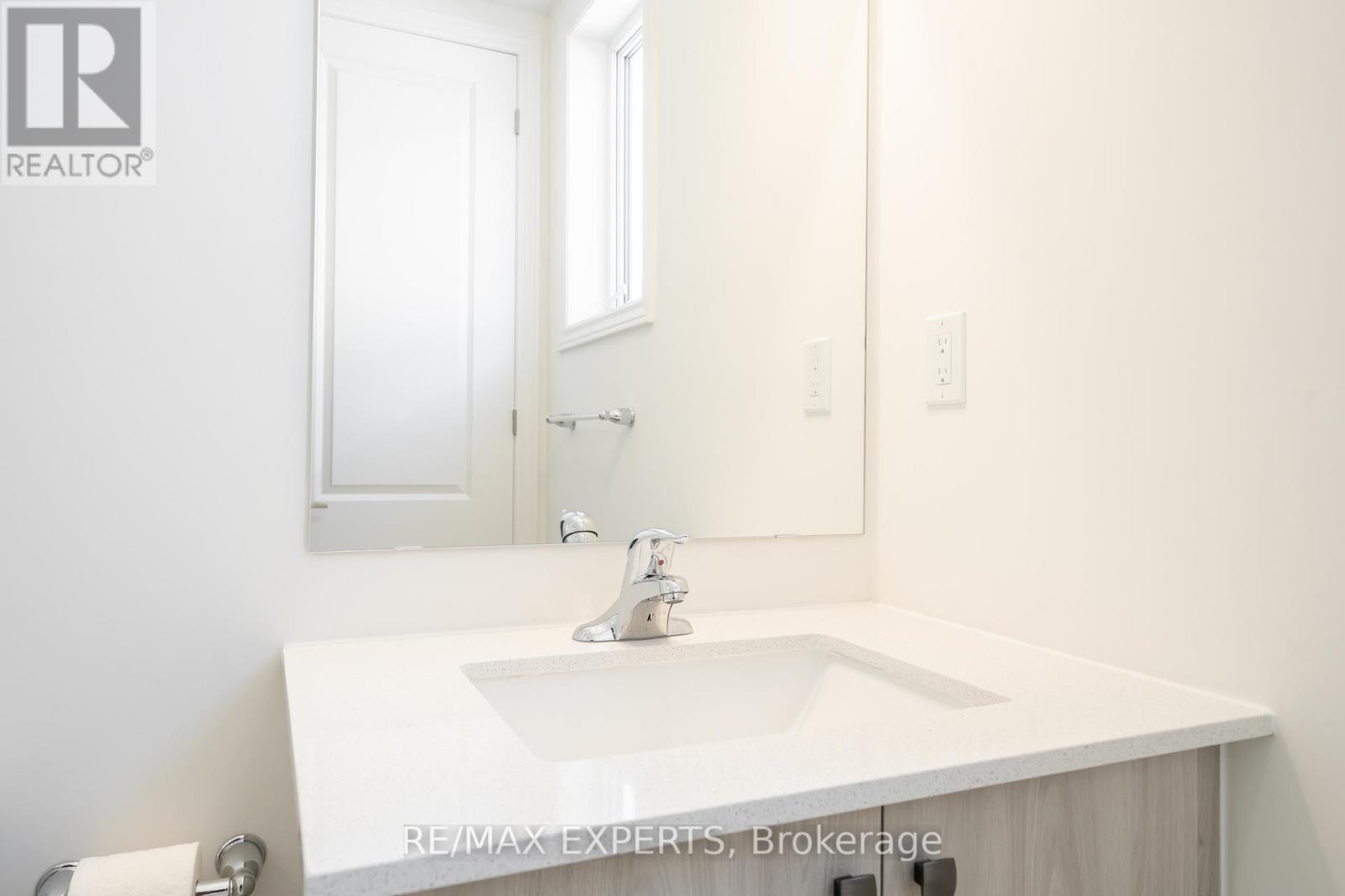 #2nd Flr - 54 Debois Street, Kawartha Lakes (Lindsay), Ontario  K9V 0S5 - Photo 26 - X12656446