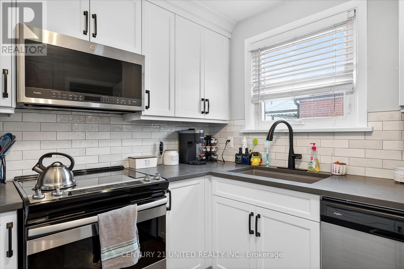 762 Cameron Street, Peterborough (Otonabee Ward 1), Ontario  K9J 3Z8 - Photo 11 - X12656804