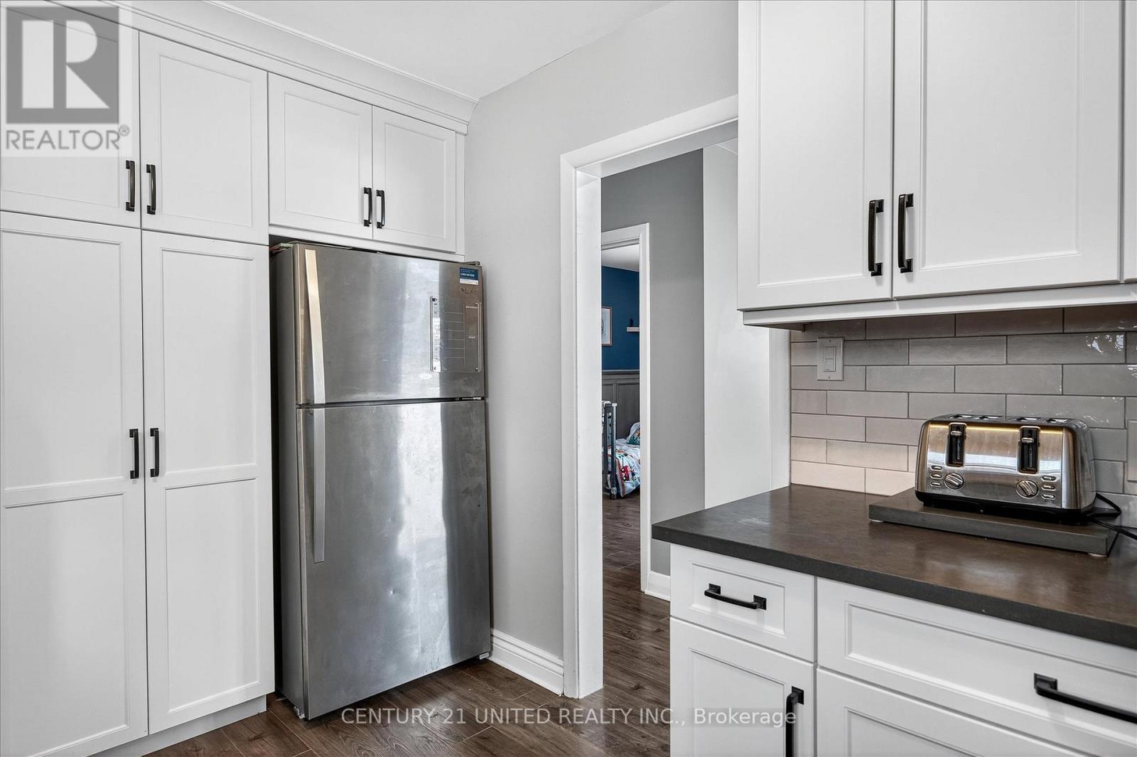 762 Cameron Street, Peterborough (Otonabee Ward 1), Ontario  K9J 3Z8 - Photo 14 - X12656804