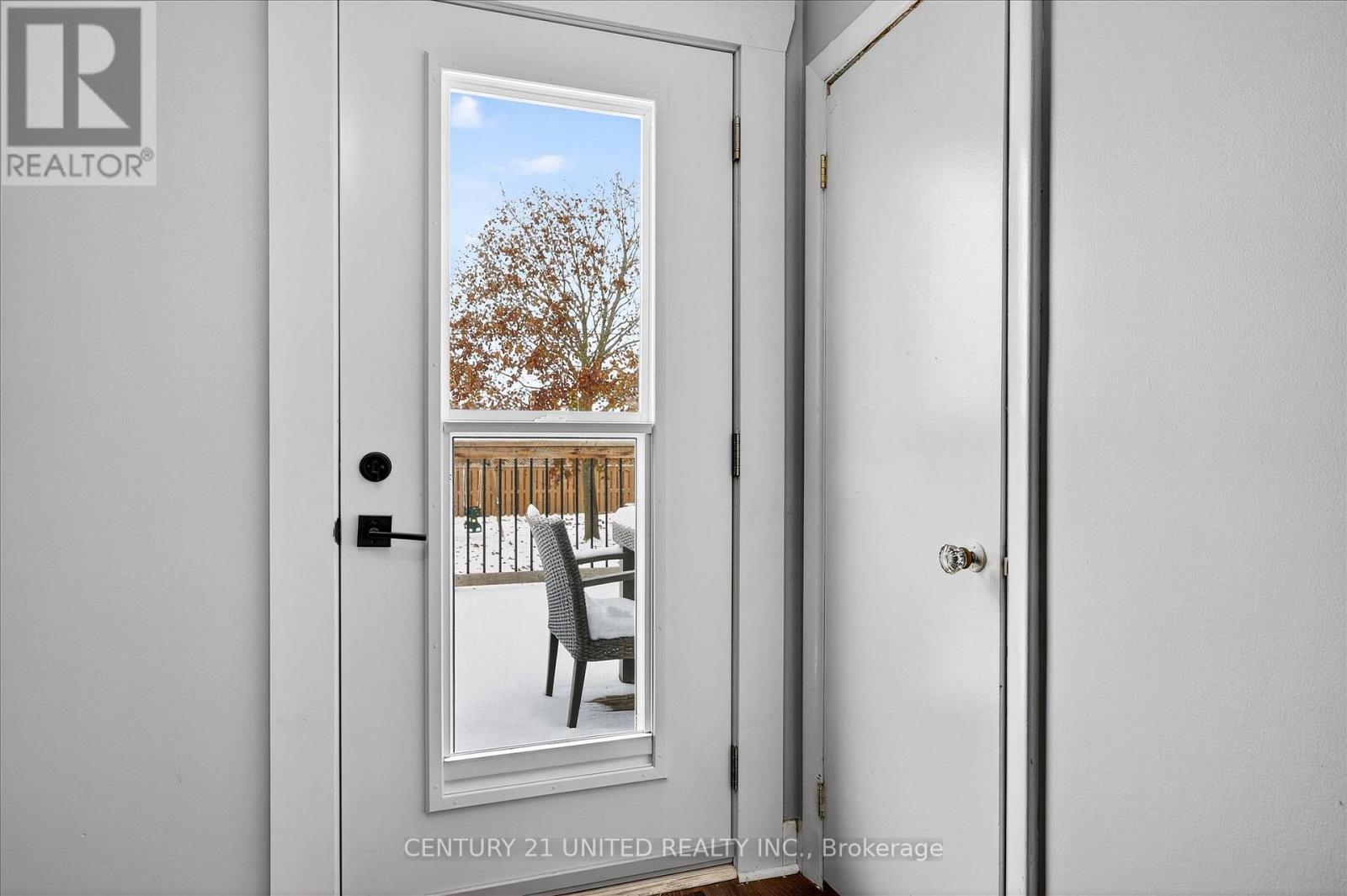 762 Cameron Street, Peterborough (Otonabee Ward 1), Ontario  K9J 3Z8 - Photo 24 - X12656804