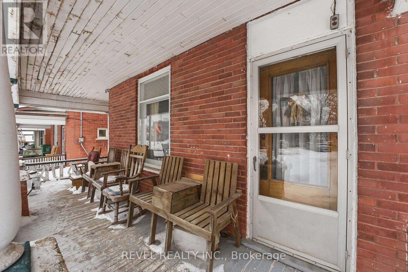 535 Park Street N, Peterborough (Town Ward 3), Ontario  K9H 4R6 - Photo 5 - X12657148