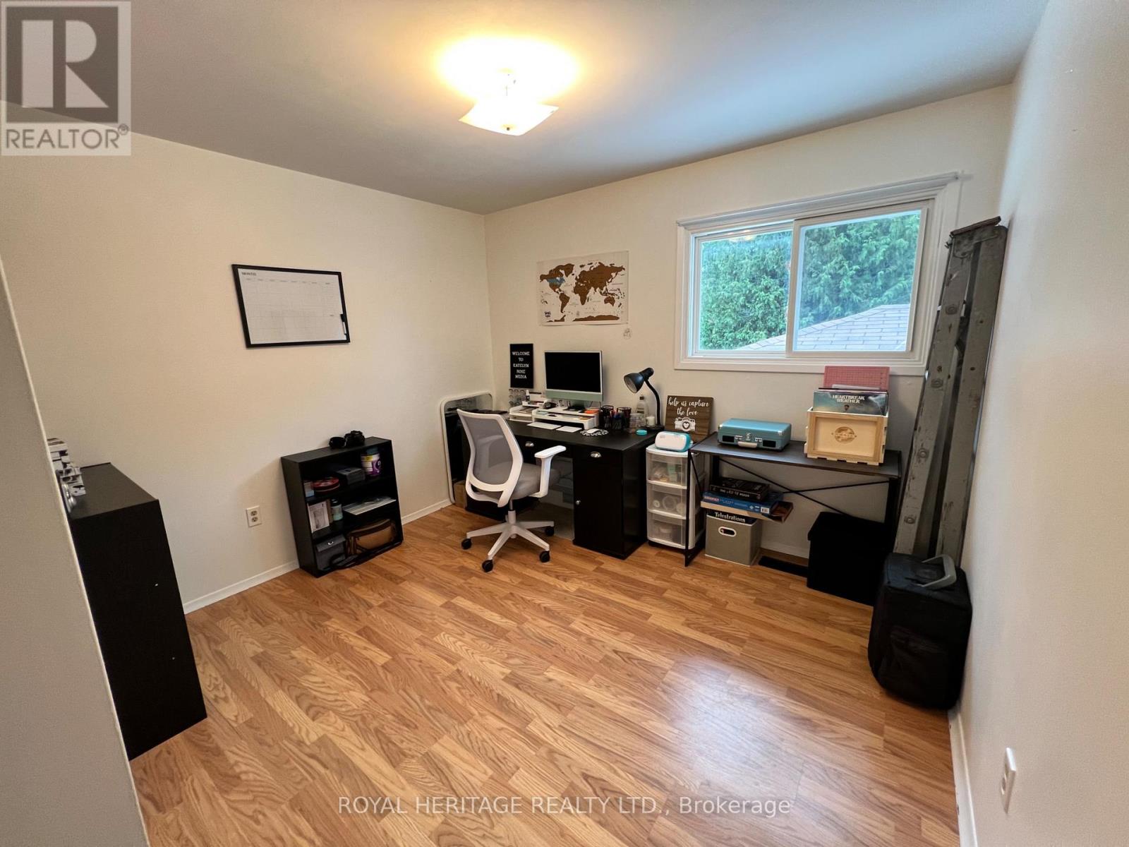 20 Pigeon Lake Road, Kawartha Lakes (Lindsay), Ontario  K9V 4R6 - Photo 11 - X12658902