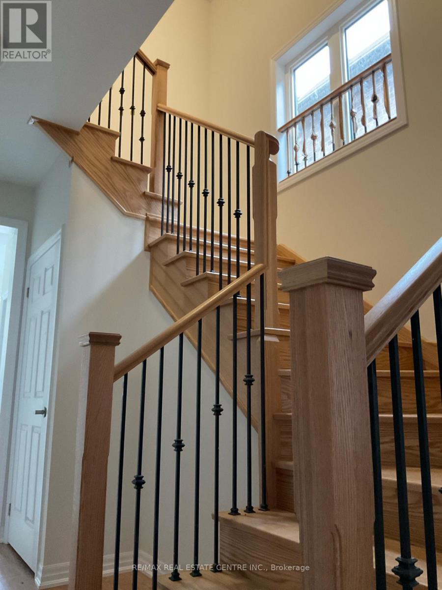 19 Northrop Avenue, Clarington (Newcastle), Ontario  L1B 1G9 - Photo 14 - E12659488