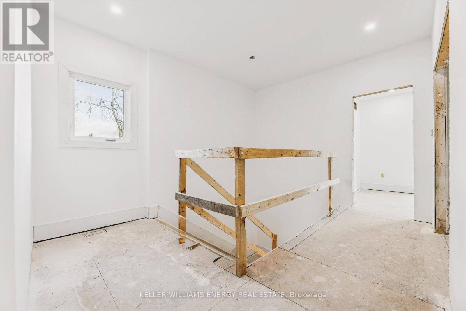 11 Union Street, Cavan Monaghan (Millbrook Village), Ontario  L0A 1G0 - Photo 6 - X12661172