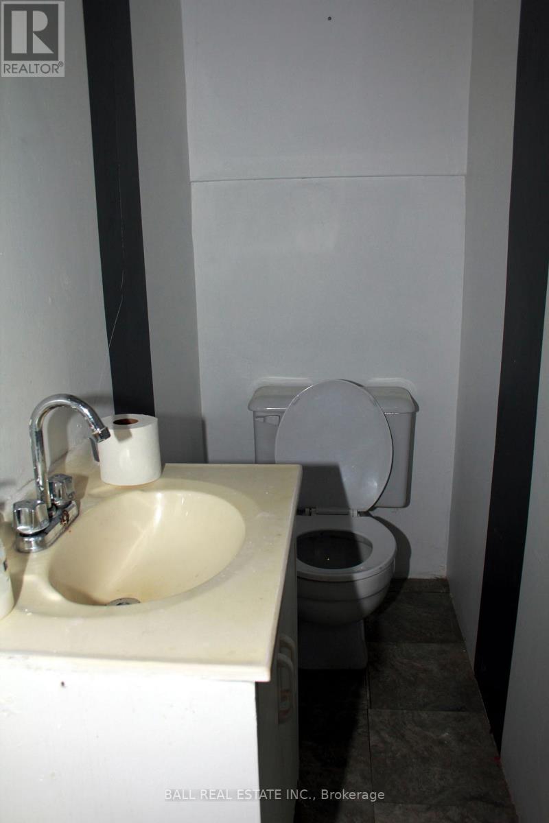 34 Hastings Street N, Bancroft (Bancroft Ward), Ontario  K0L 1C0 - Photo 12 - X12661548