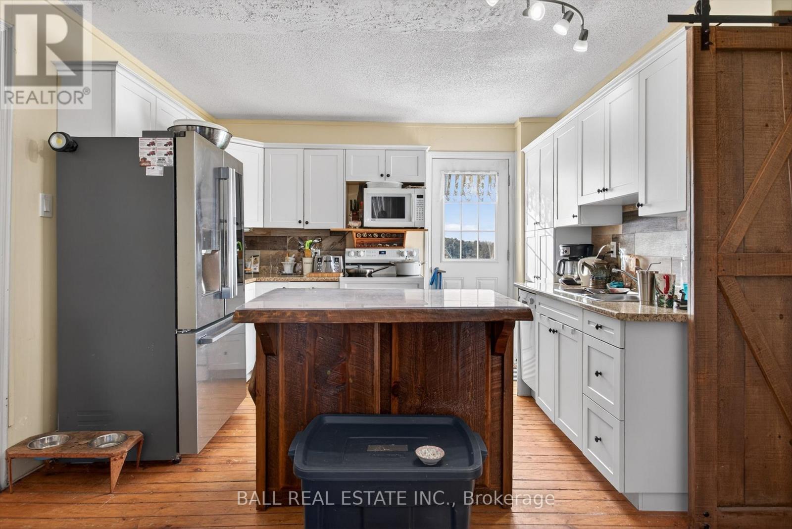 1132 Tara Road, Selwyn, Ontario  K9J 6X2 - Photo 6 - X12662256