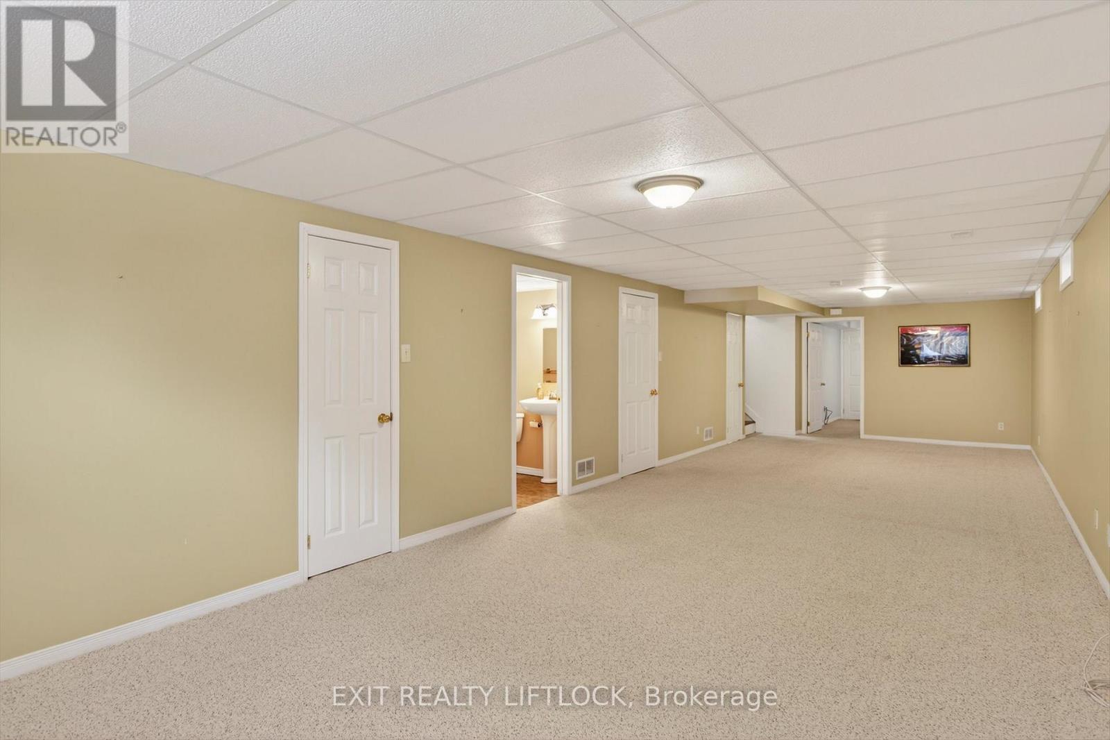 831 Wentworth Street, Peterborough (Otonabee Ward 1), Ontario  K9J 8R7 - Photo 26 - X12662682