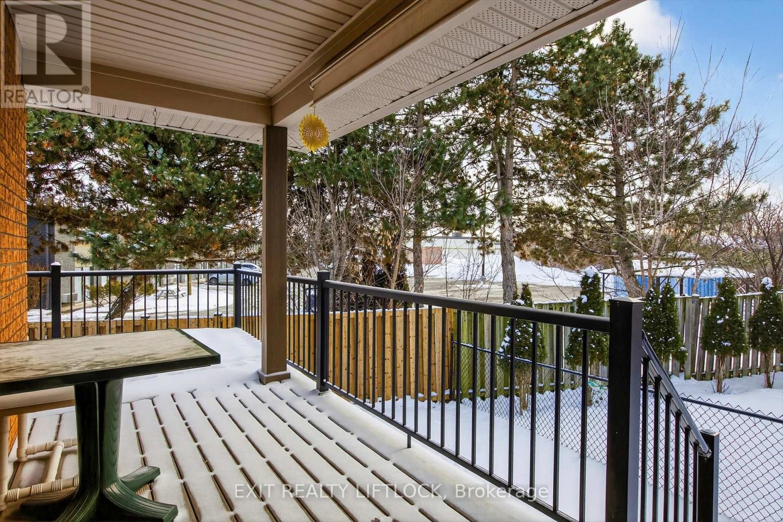 831 Wentworth Street, Peterborough (Otonabee Ward 1), Ontario  K9J 8R7 - Photo 32 - X12662682