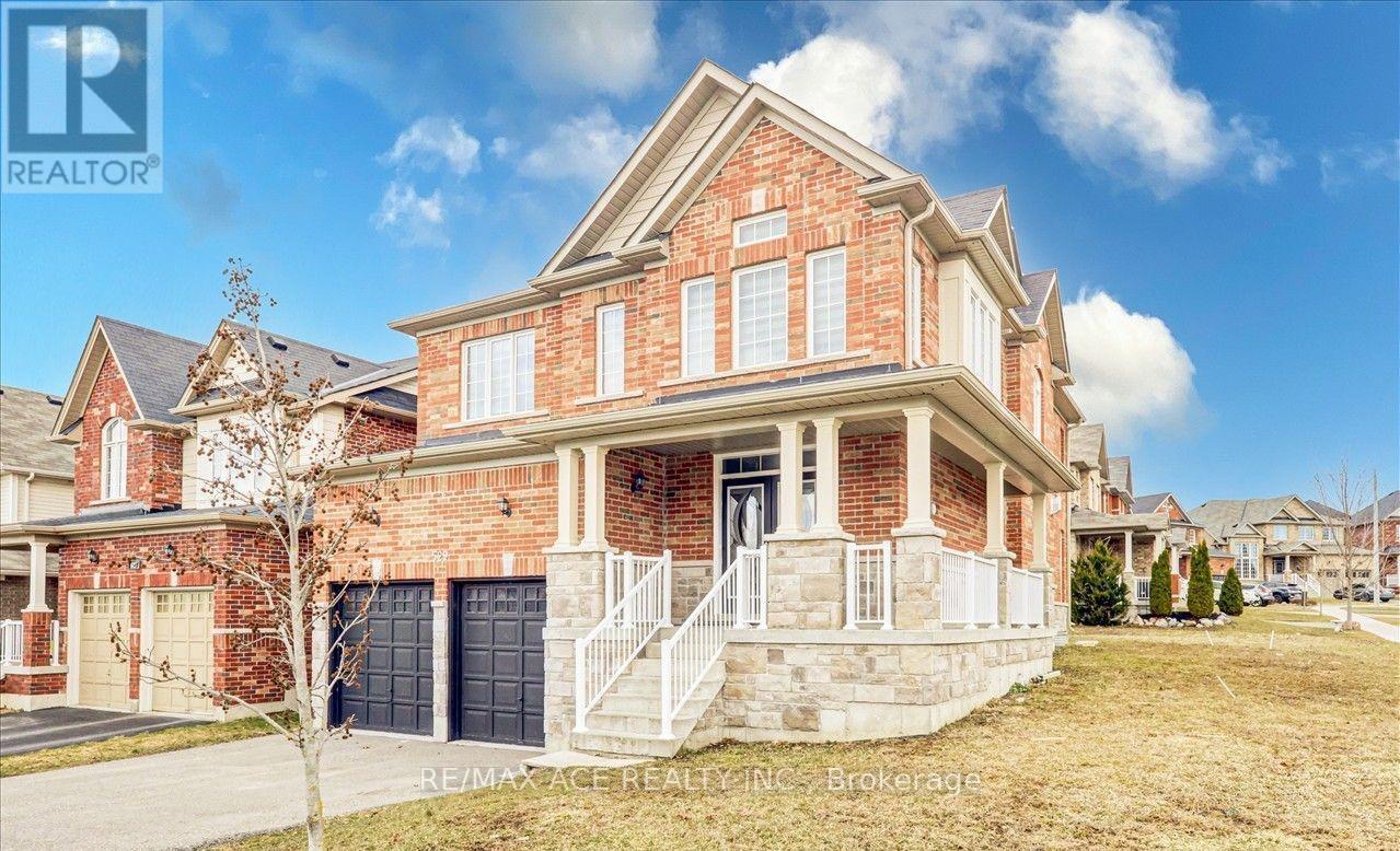 529 Settlers Ridge, Peterborough (Northcrest Ward 5), Ontario  K9L 1M9 - Photo 2 - X12662906