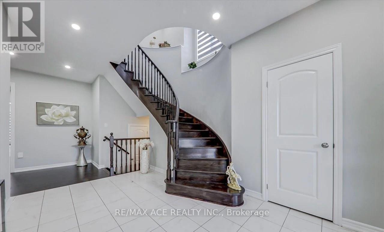 529 Settlers Ridge, Peterborough (Northcrest Ward 5), Ontario  K9L 1M9 - Photo 6 - X12662906