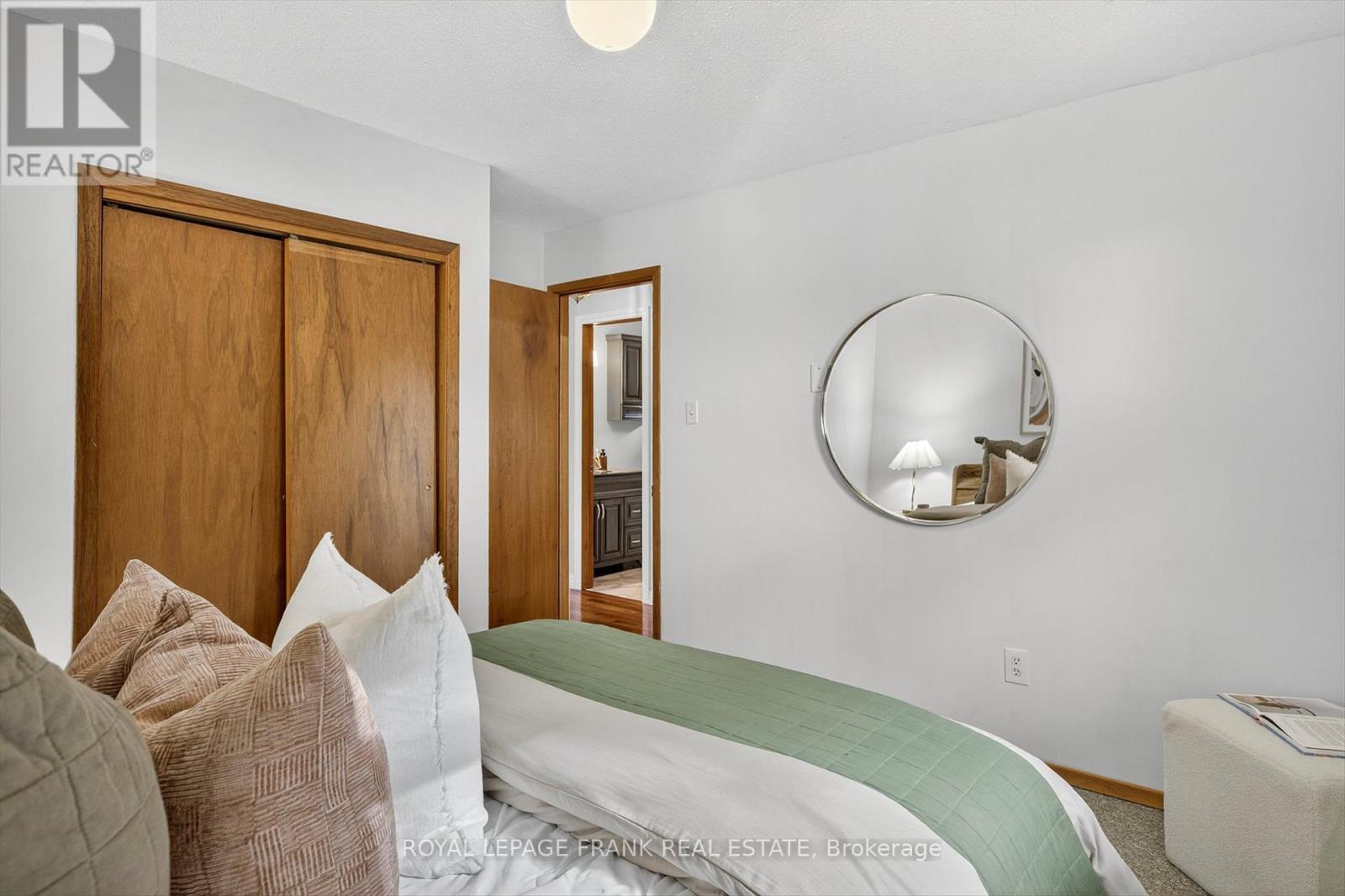 393 Southpark Drive, Peterborough (Ashburnham Ward 4), Ontario  K9J 1C1 - Photo 18 - X12663782