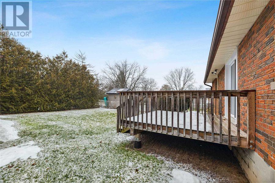 115 Albert Street N, Kawartha Lakes (Lindsay), Ontario  K9V 4K6 - Photo 19 - X12664840