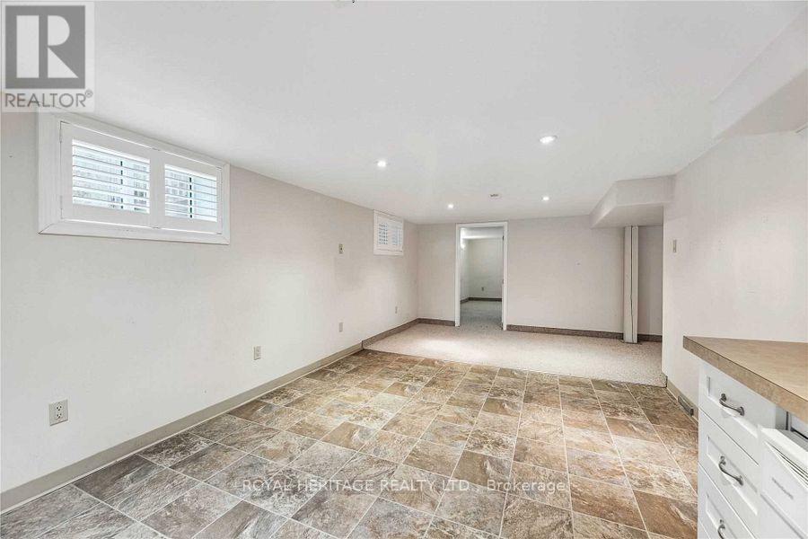 115 Albert Street N, Kawartha Lakes (Lindsay), Ontario  K9V 4K6 - Photo 7 - X12664840