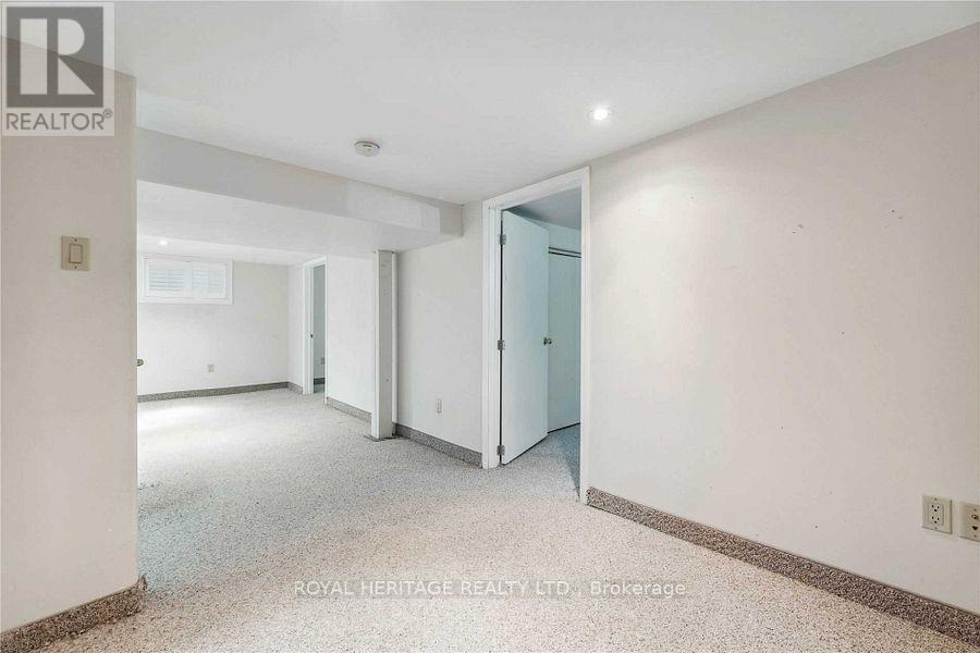 115 Albert Street N, Kawartha Lakes (Lindsay), Ontario  K9V 4K6 - Photo 8 - X12664840