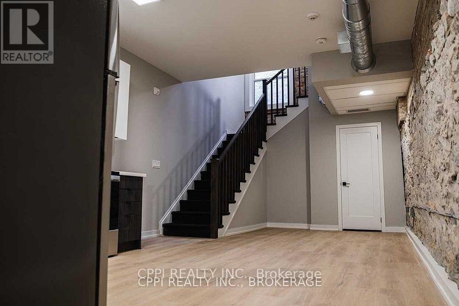 103 - 140 Simcoe Street, Peterborough (Town Ward 3), Ontario  K9H 0K5 - Photo 4 - X12664970