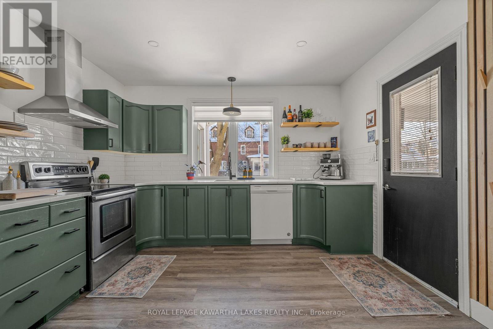 22 Albert Street N, Kawartha Lakes (Lindsay), Ontario  K9V 4J2 - Photo 10 - X12665144