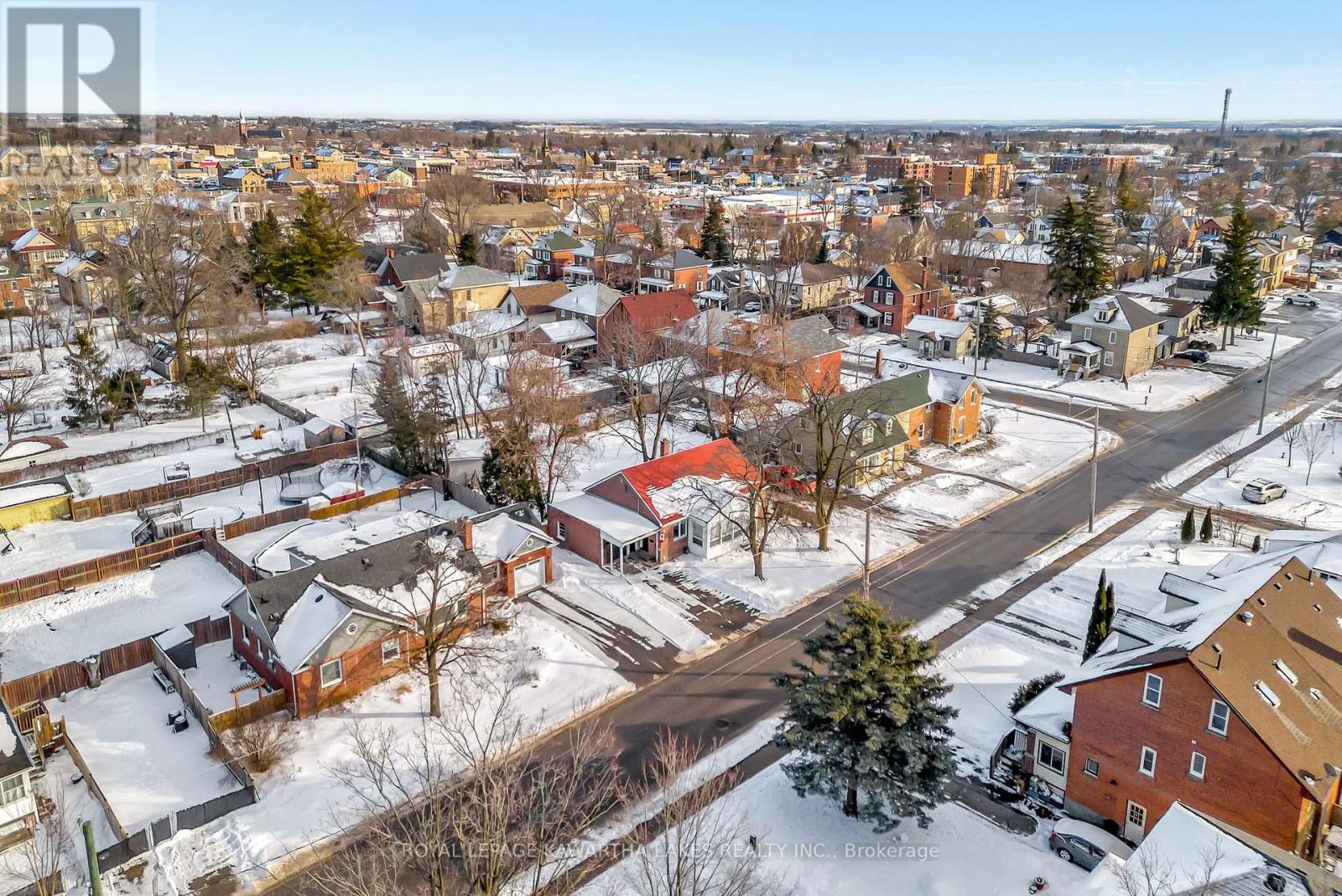 22 Albert Street N, Kawartha Lakes (Lindsay), Ontario  K9V 4J2 - Photo 2 - X12665144