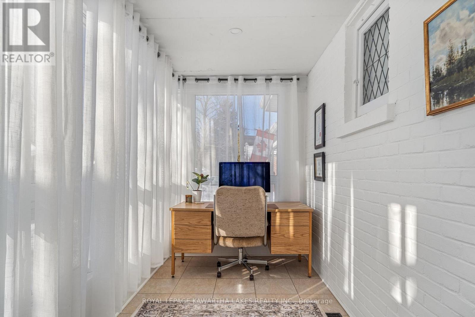 22 Albert Street N, Kawartha Lakes (Lindsay), Ontario  K9V 4J2 - Photo 30 - X12665144