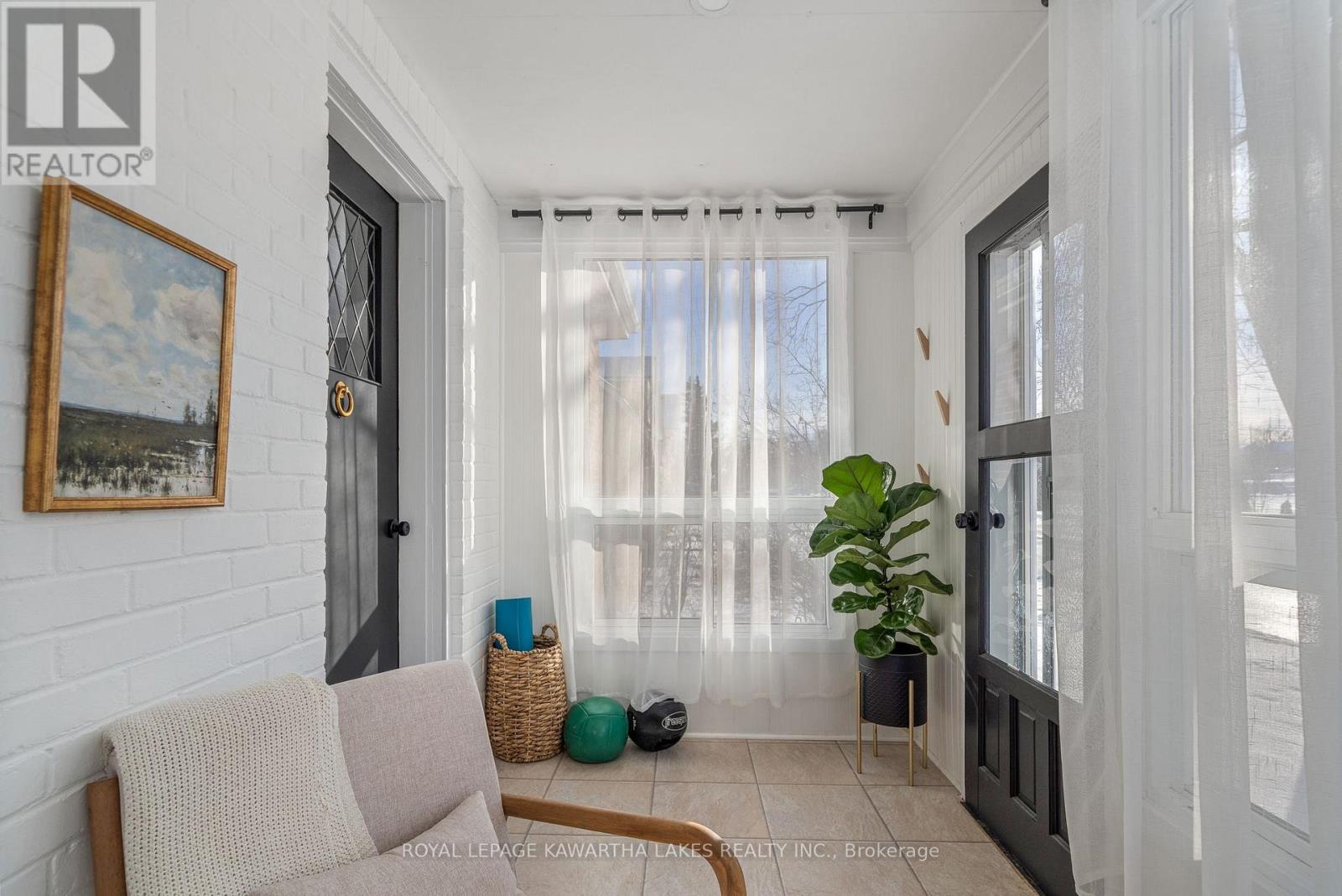 22 Albert Street N, Kawartha Lakes (Lindsay), Ontario  K9V 4J2 - Photo 31 - X12665144